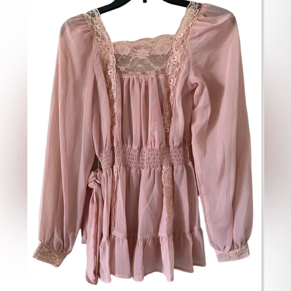 🩷Candie’s Women’s Pink Lace Belted Top NWT SIZE XS